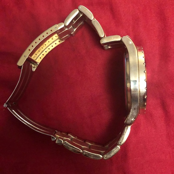 Gold and Tortoise shell Fashion watch - Picture 4 of 5